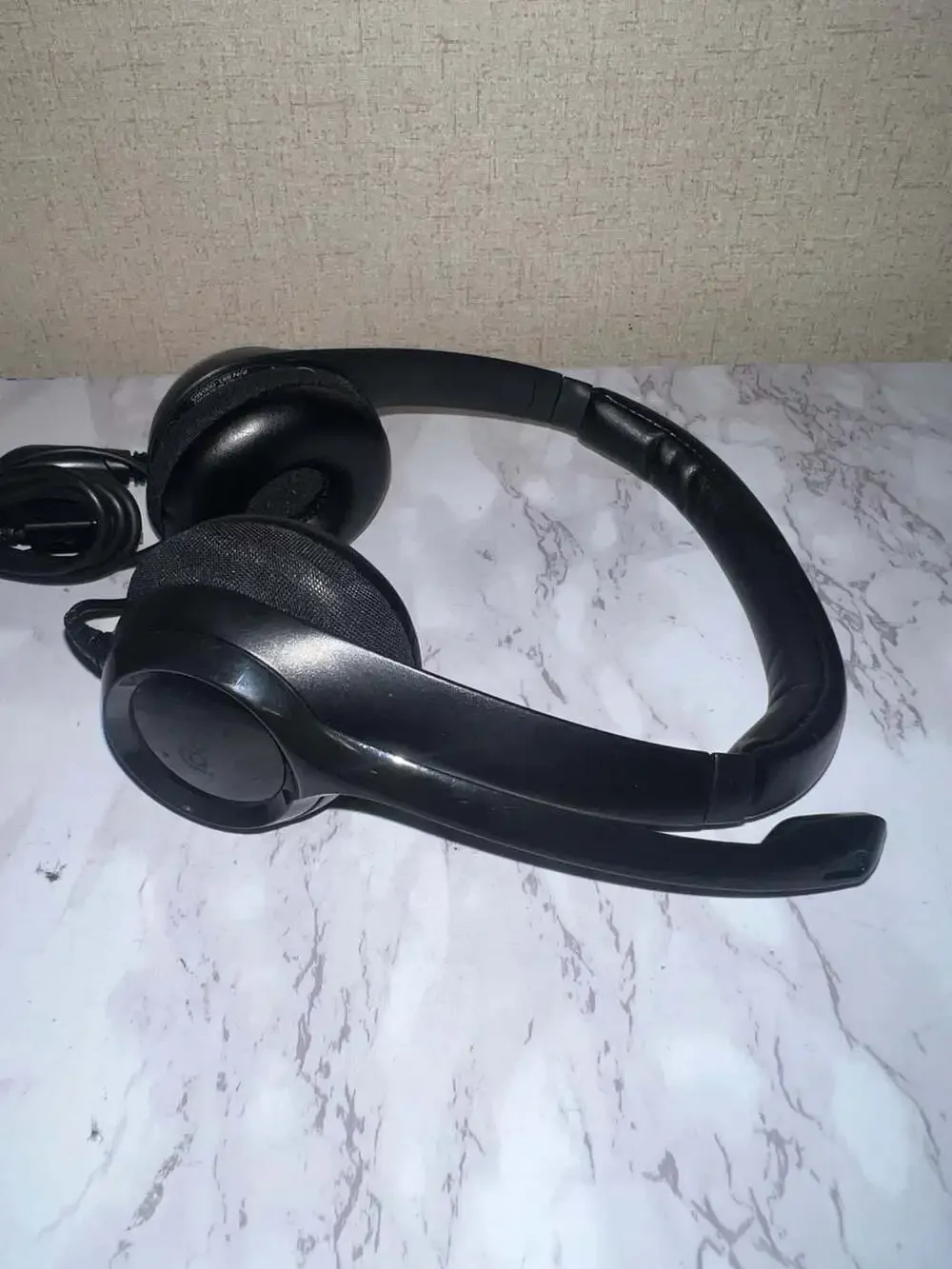 Logitech H390 Wired USB Headset with Noise-Cancelling Mic